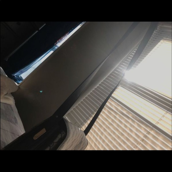 Gucci Crossbody - Picture 8 of 10